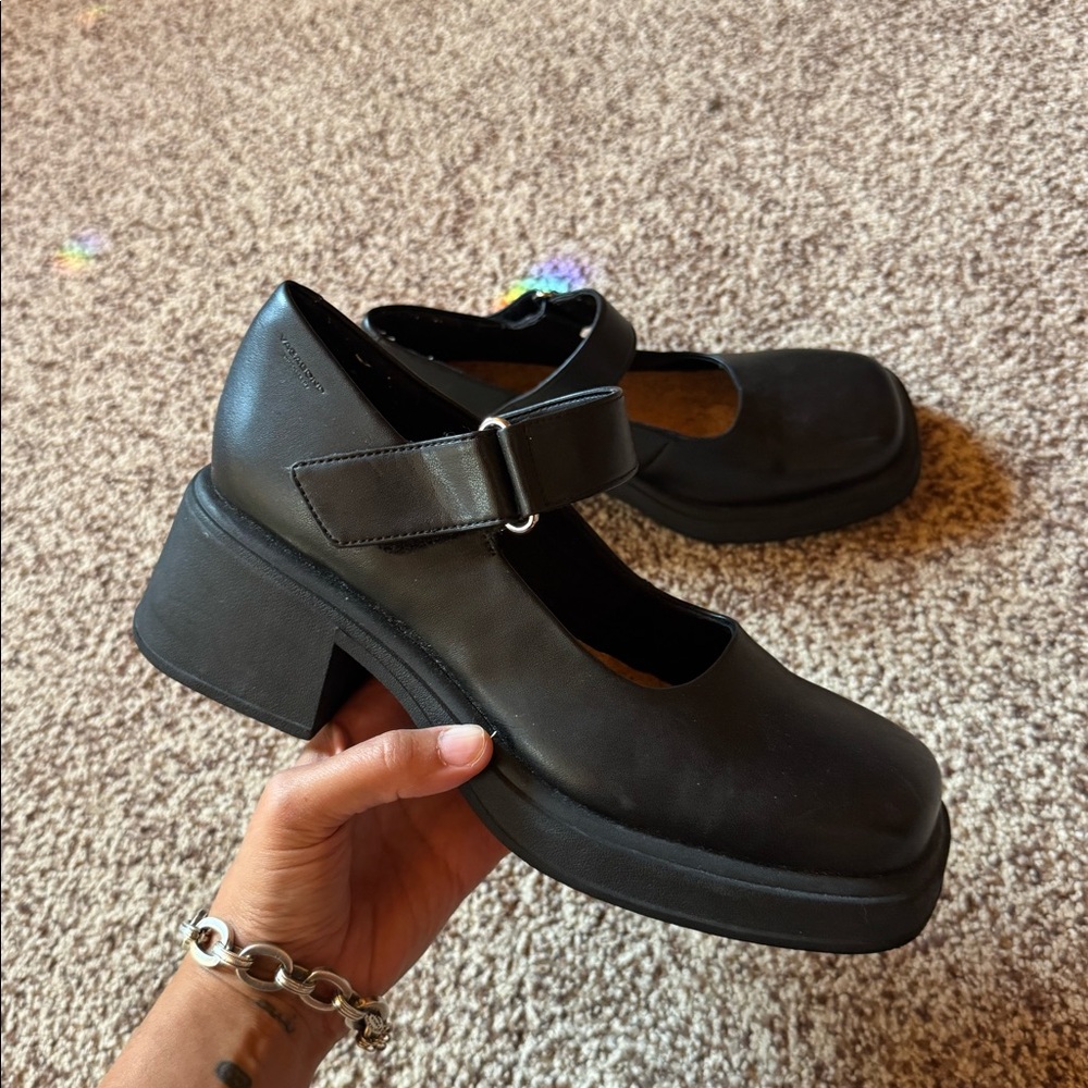 Vagabond mary janes